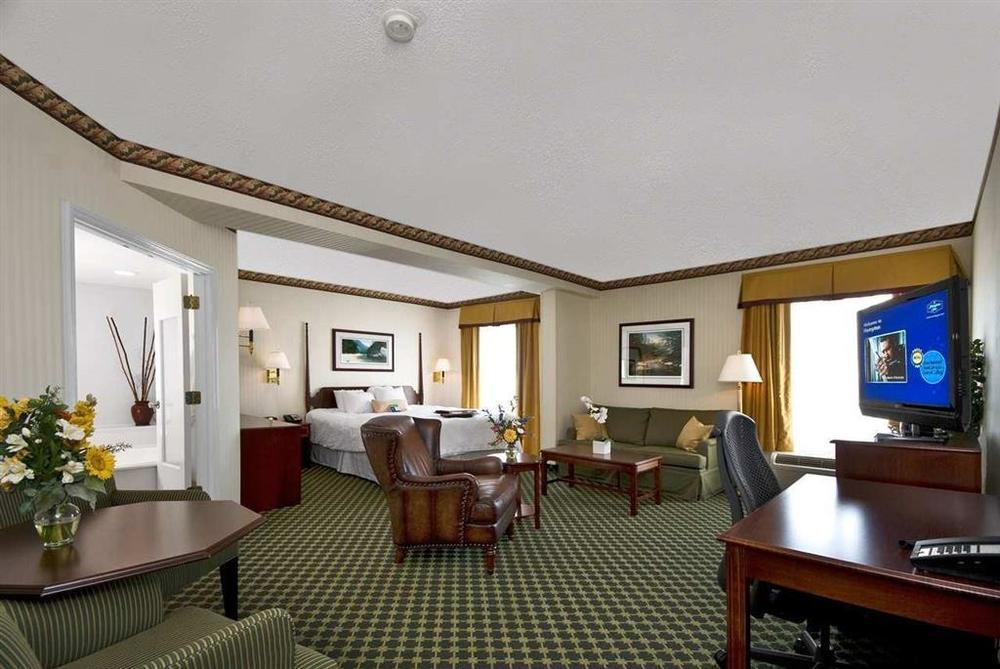 Hampton Inn Christiansburg/Blacksburg Δωμάτιο φωτογραφία